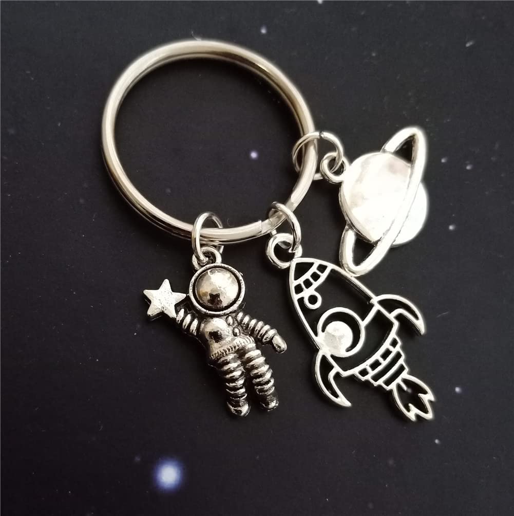 Planet Astronaut Rocket Keychain, Astronomical Lover Gift AETYWYEIN